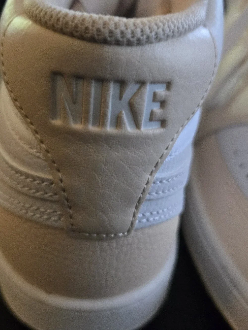 Nike women clean